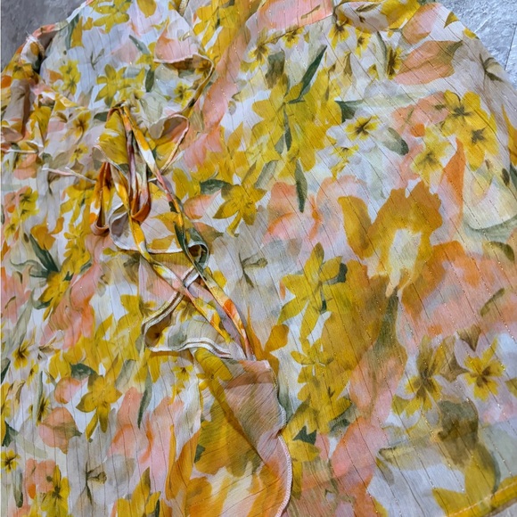 SHEIN Curve Yellow Floral Top Ruffle Chest - Picture 2 of 5